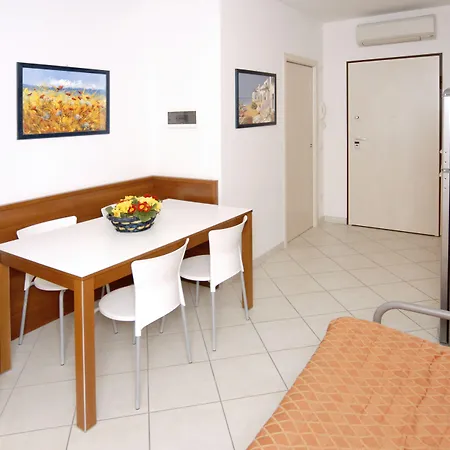 Discover Tranquility In Our Cozy Flat Lejlighed Bibione